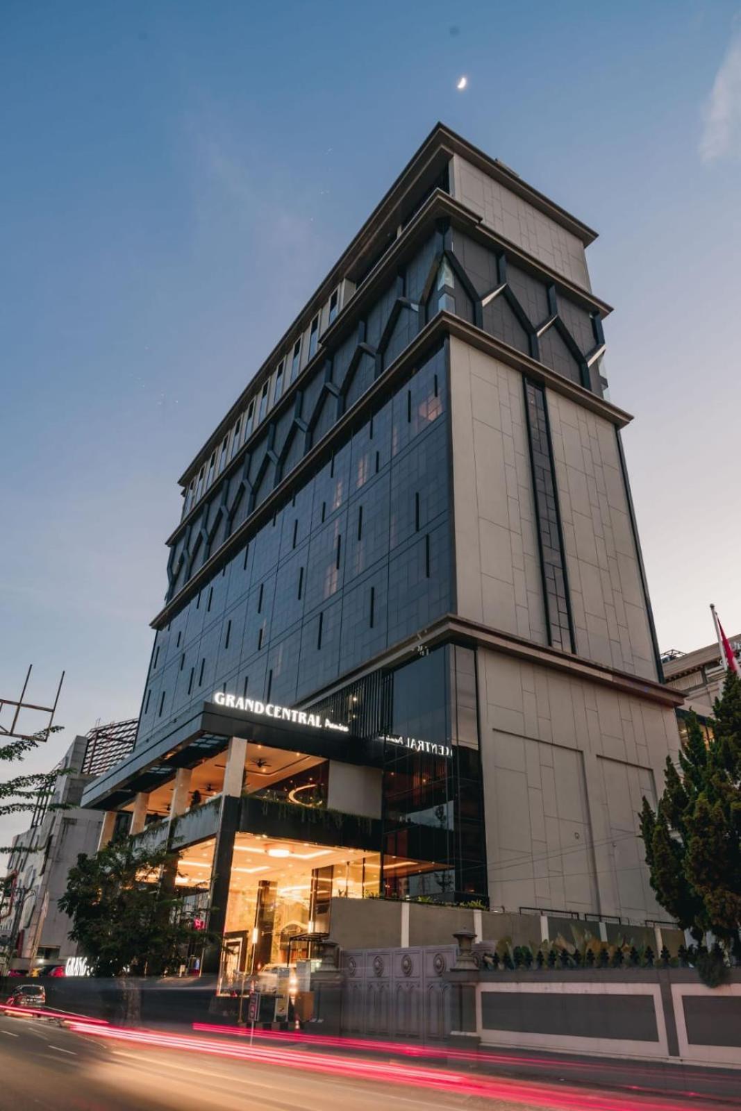 Grand Central Premier Medan Exterior photo
